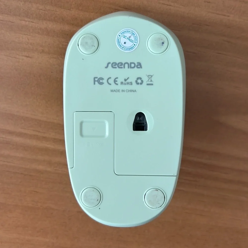 Wireless Mouse - Picture 3 of 5